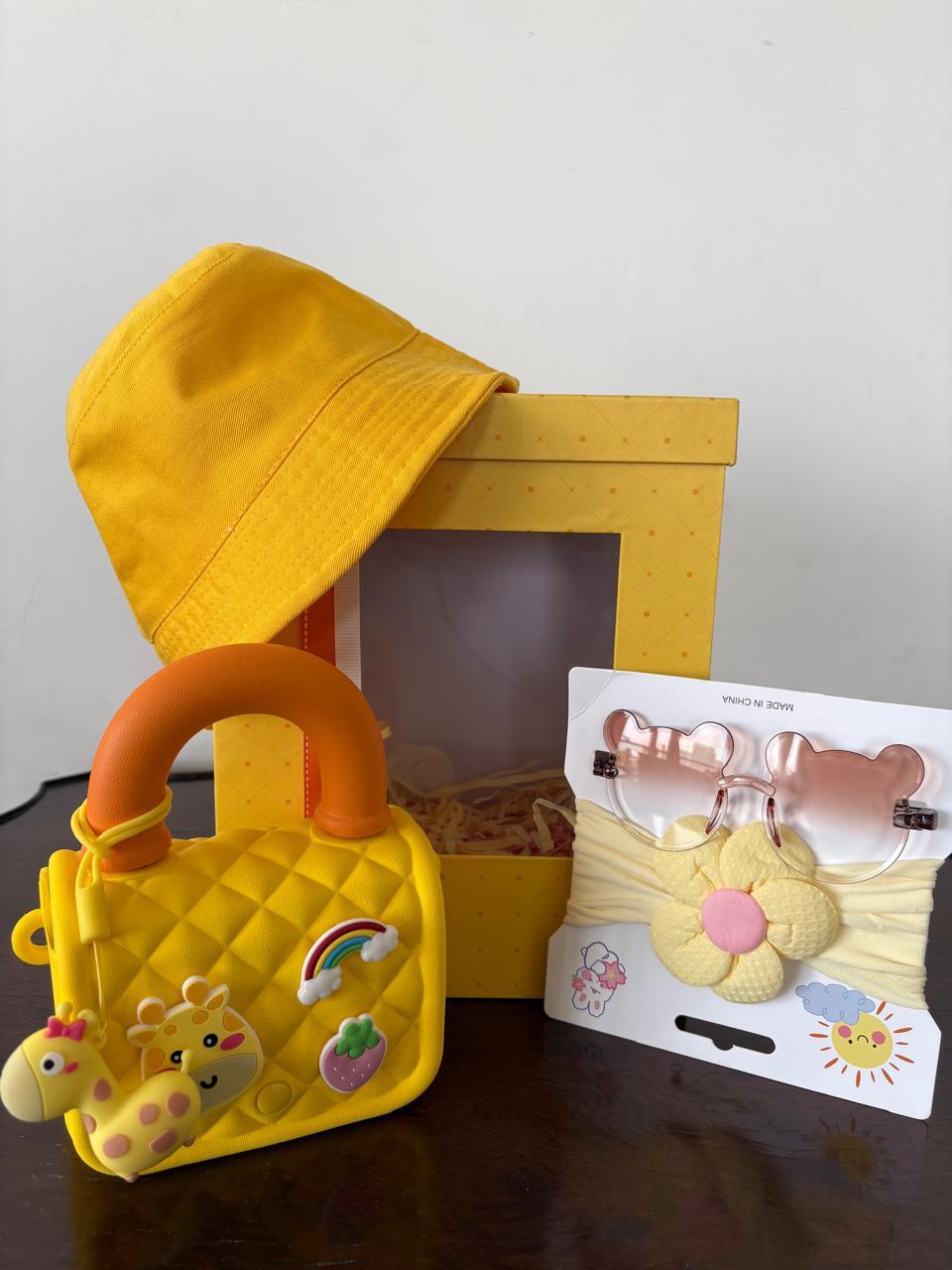 Travel Chic Handbag Hamper